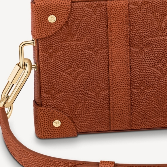 Mens LV X NBA Soft Trunk Wearable Wallet - Picture 7 of 16